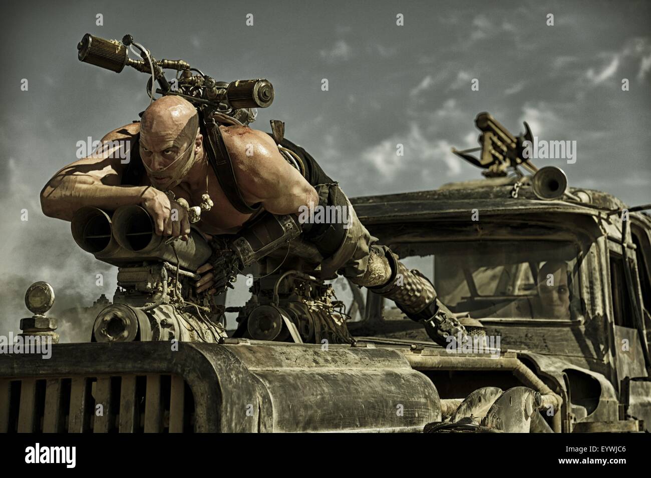 Mad Max: Fury Road; Jahr: 2015 USA / Australien; Regie: George Miller; Nathan Jones; Foto: Jasin Boland Stockfoto
