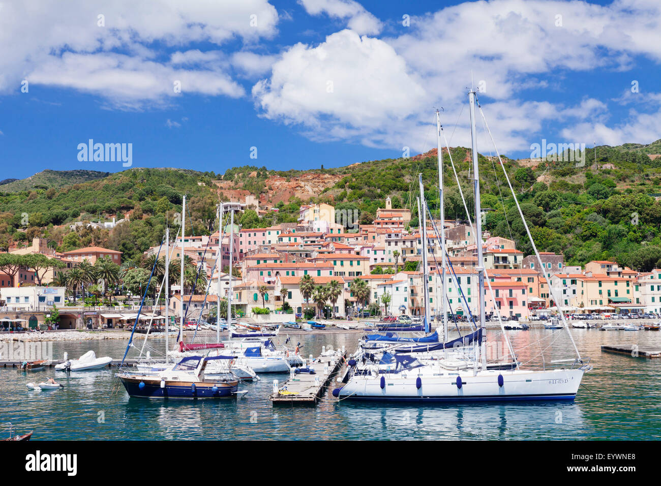 Hafen von Rio Marina, Insel Elba, Provinz Livorno, Toskana, Italien, Mittelmeer, Europa Stockfoto