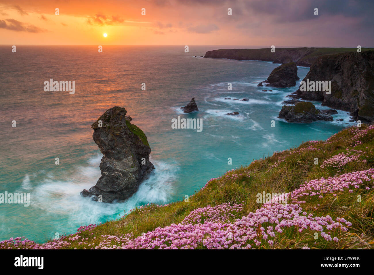 Bedruthan Steps, Newquay, Cornwall, England, Vereinigtes Königreich, Europa Stockfoto