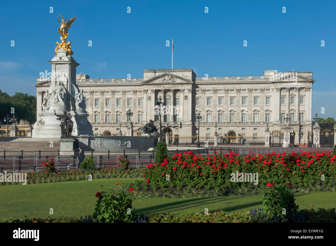 Buckingham Palace und das Queen Victoria Monument, London, England, Vereinigtes Königreich, Europa Stockfoto