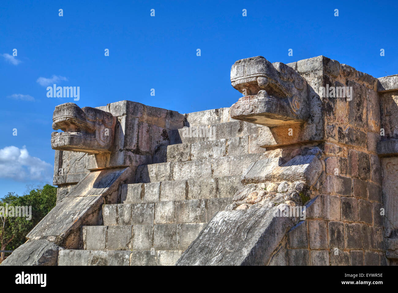 Plattform der Adler und Jaguare, Chichen Itza, UNESCO World Heritage Site, Yucatan, Mexiko, Nordamerika Stockfoto