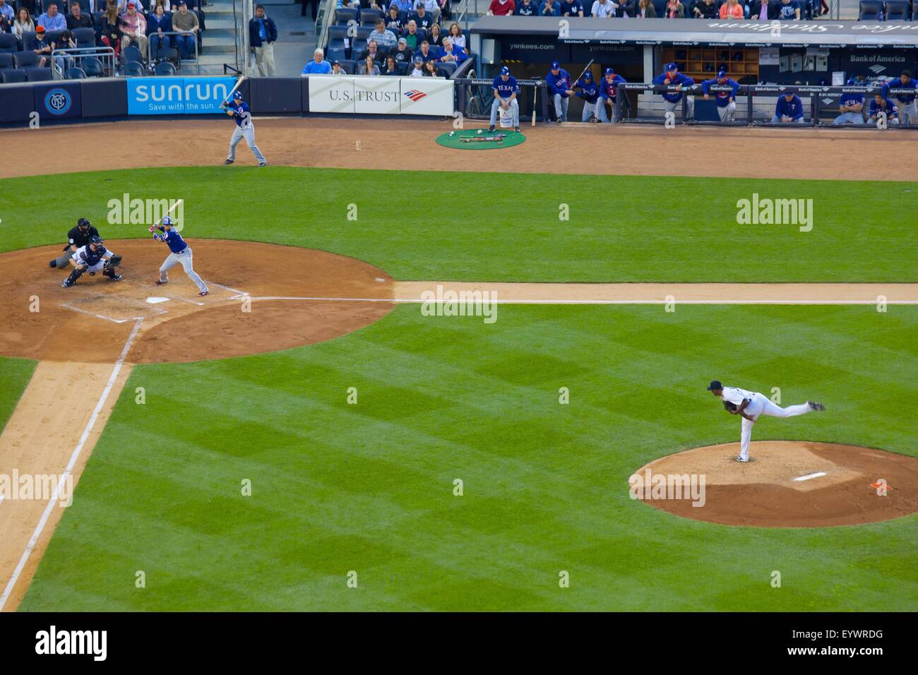 Baseball im Yankee Stadium, Bronx, New York, Vereinigte Staaten von Amerika, Nord Amerika Stockfoto