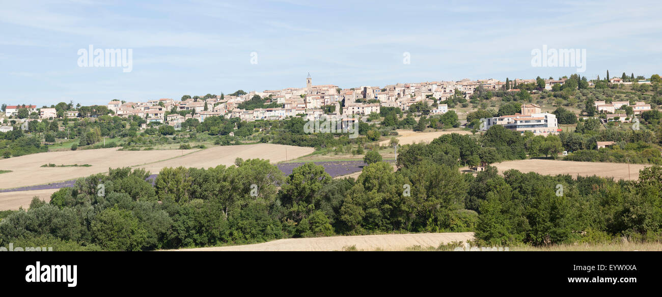 Puimoisson, gelegen in der Nähe der Verdon-Schlucht (Frankreich) ein provenzalisches Dorf der Provence Hochalpen. Puimoisson, Stockfoto