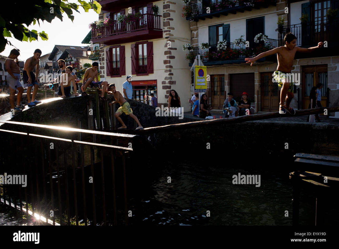 Bidasoa river Fotos und Bildmaterial in hoher Auflösung Alamy