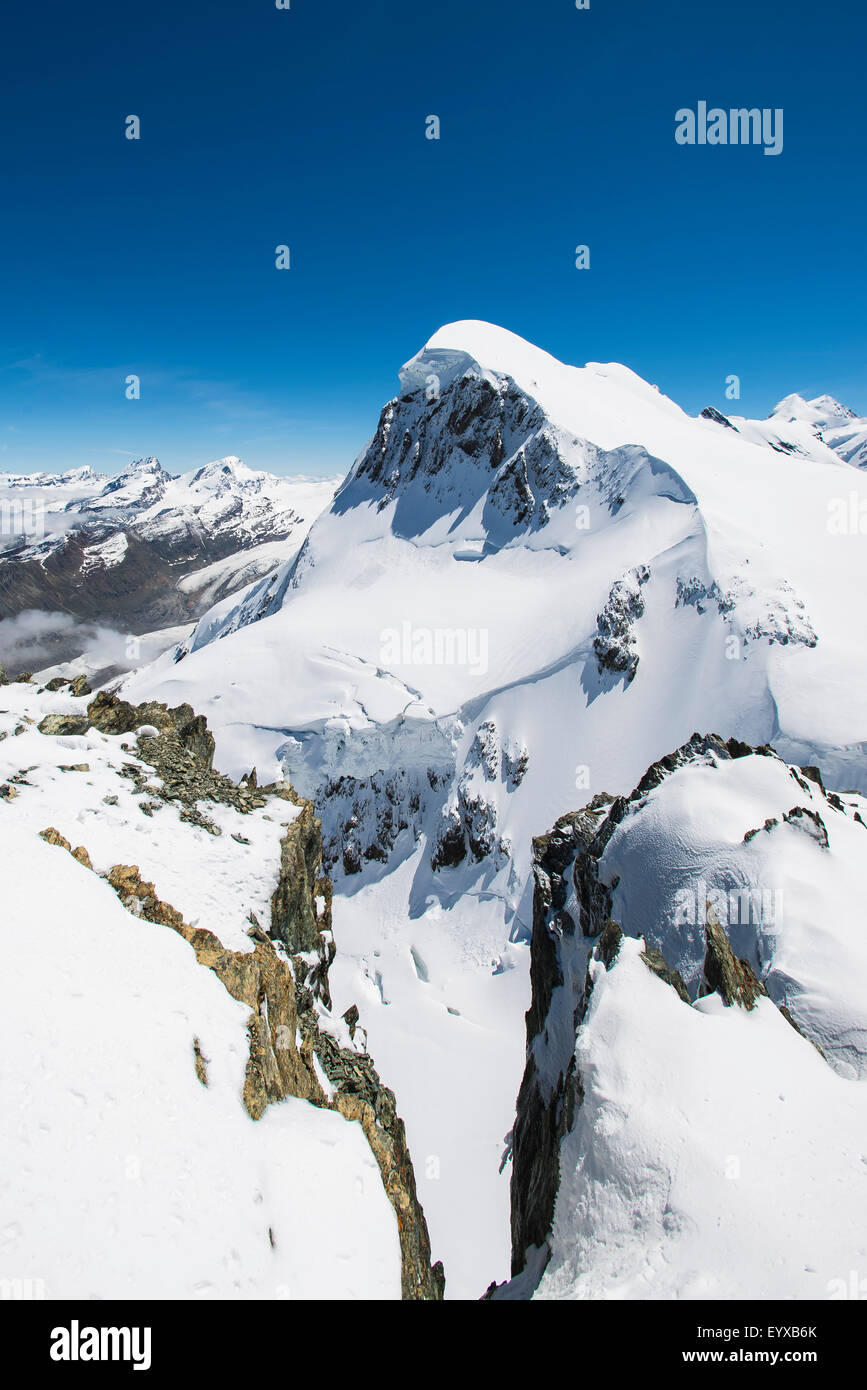 Breithorn-Gipfel von der Aussichtsplattform auf das Matterhorn Glacier Paradise Stockfoto