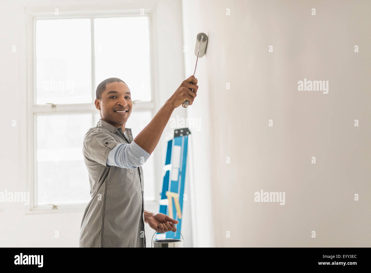 Schwarzer Mann Malerei Wand des Hauses Stockfoto