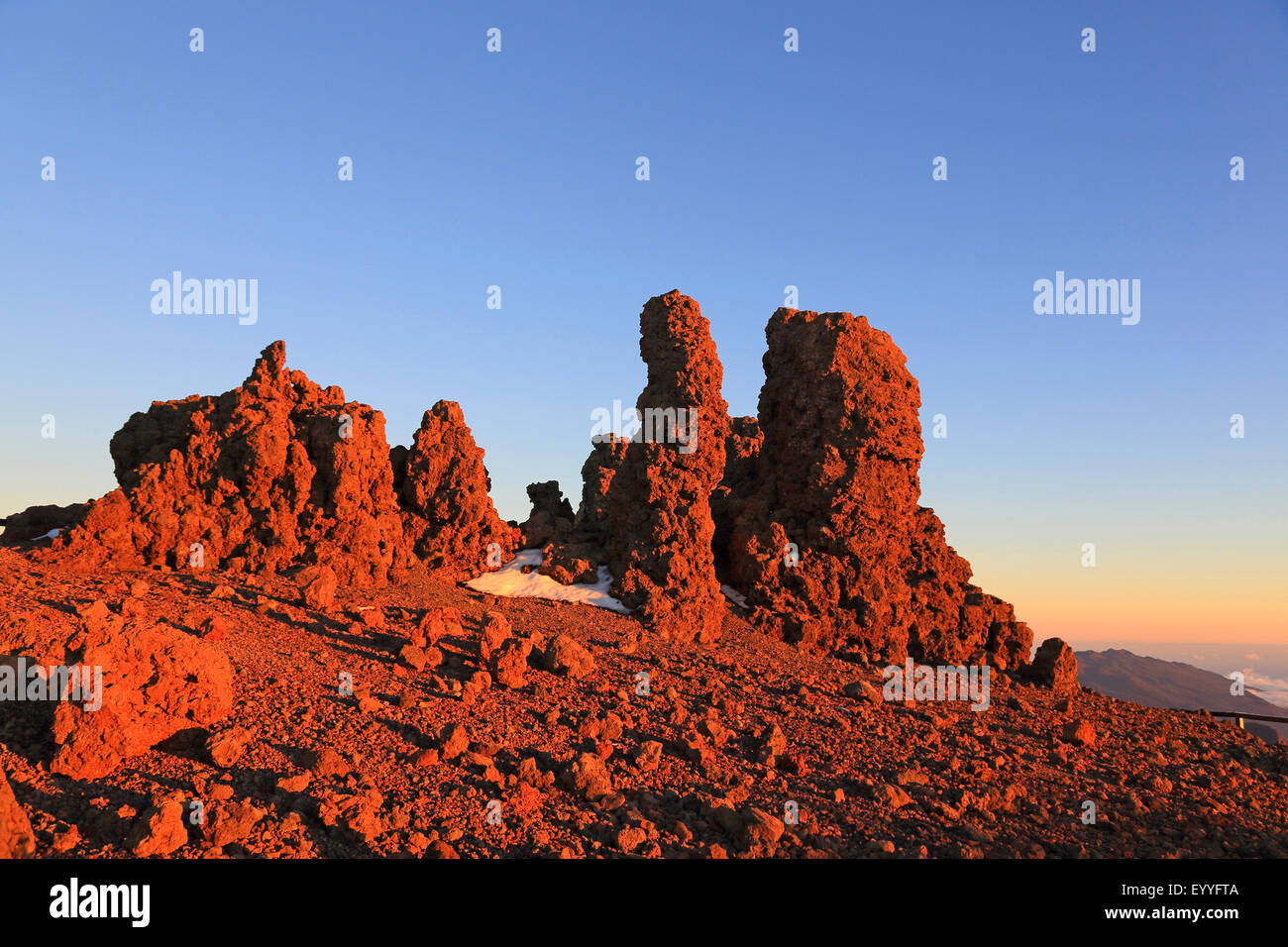 Felsen am Roque de Los Muchachos nach Sonnenuntergang, Kanarische Inseln, La Palma Stockfoto