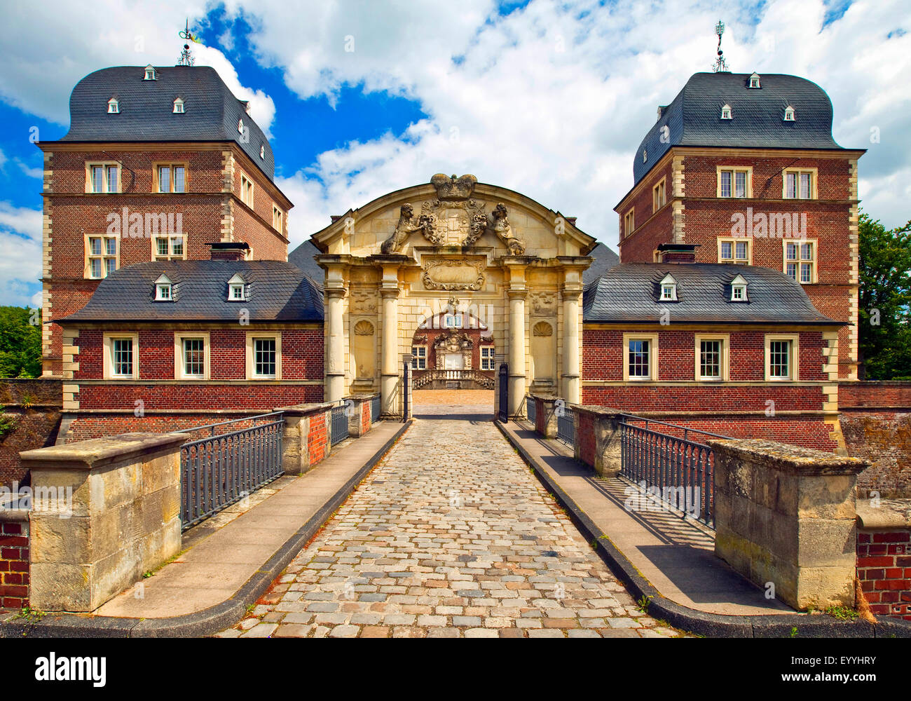 barocke Wasserschloss Ahaus, technische Akademy, Vorderansicht, Ahaus, Münsterland, Nordrhein-Westfalen, Deutschland Stockfoto