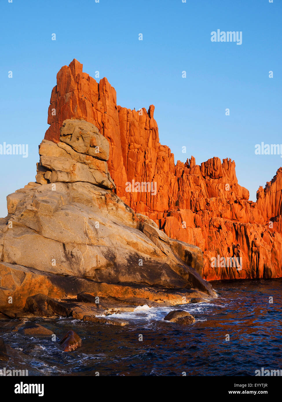 Strand von Rocce Rosse, rote Porphyr Felsen, Italien, Sardinien, Arbatax Stockfoto