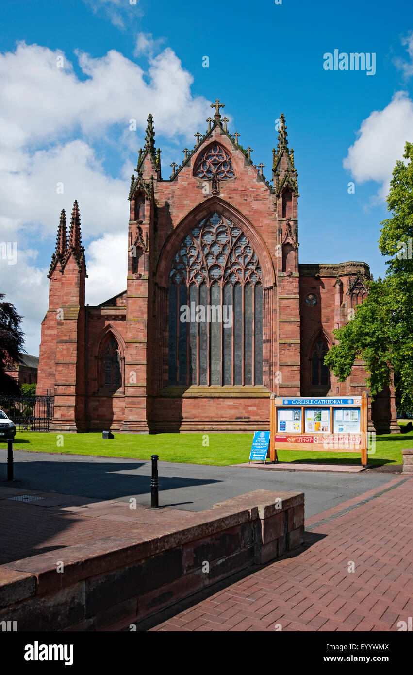 Carlisle Cathedral im Sommer Cumbria England Großbritannien GB Großbritannien Stockfoto