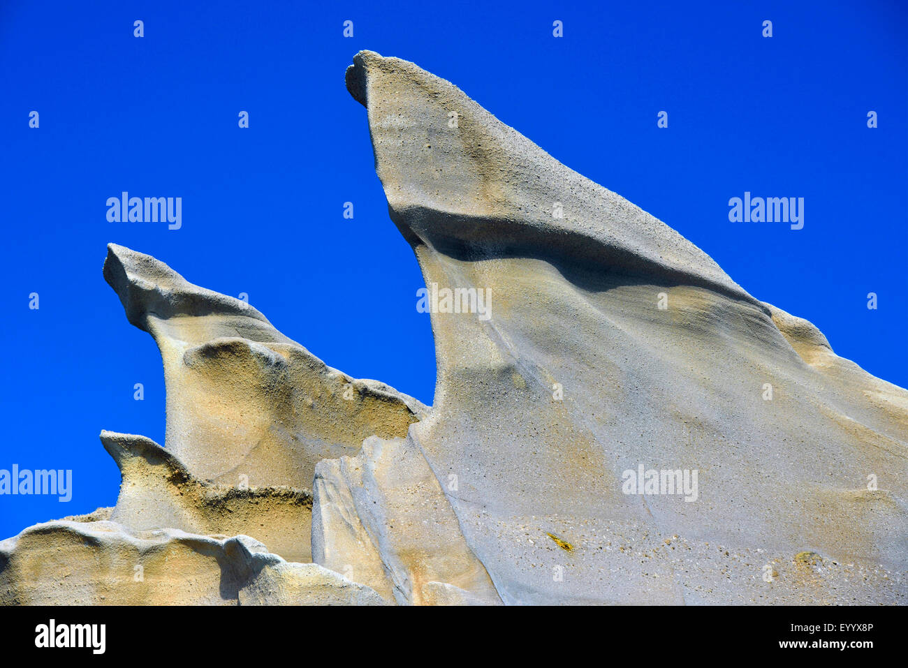 Die fabelhafte Felsen in der Nähe von Sarakiniko Adamas Dorf auf der Insel Milos, Griechenland, Kykladen, Milos Stockfoto