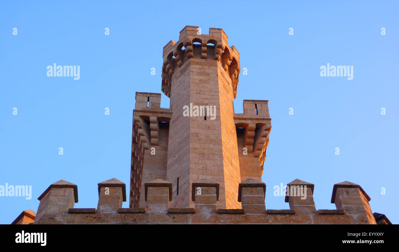 Almudaina-Palast im Abendlicht, Spanien, Balearen, Mallorca Stockfoto