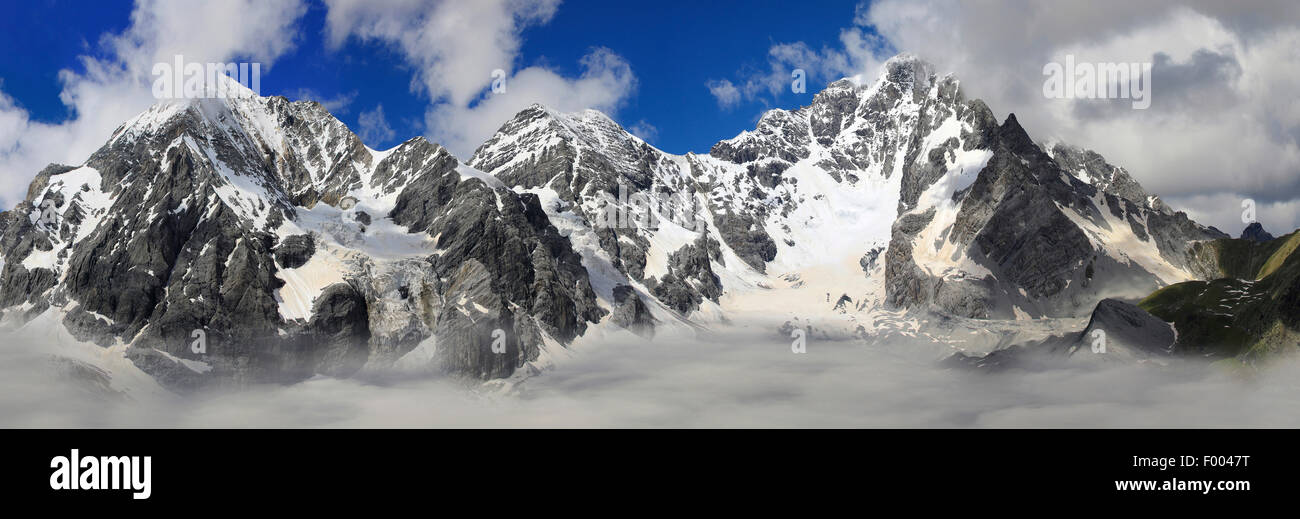 Ortler, Zebru und Koenigsspitze, Schneefelder mit Sahara-sand, Italien, Südtirol Stockfoto