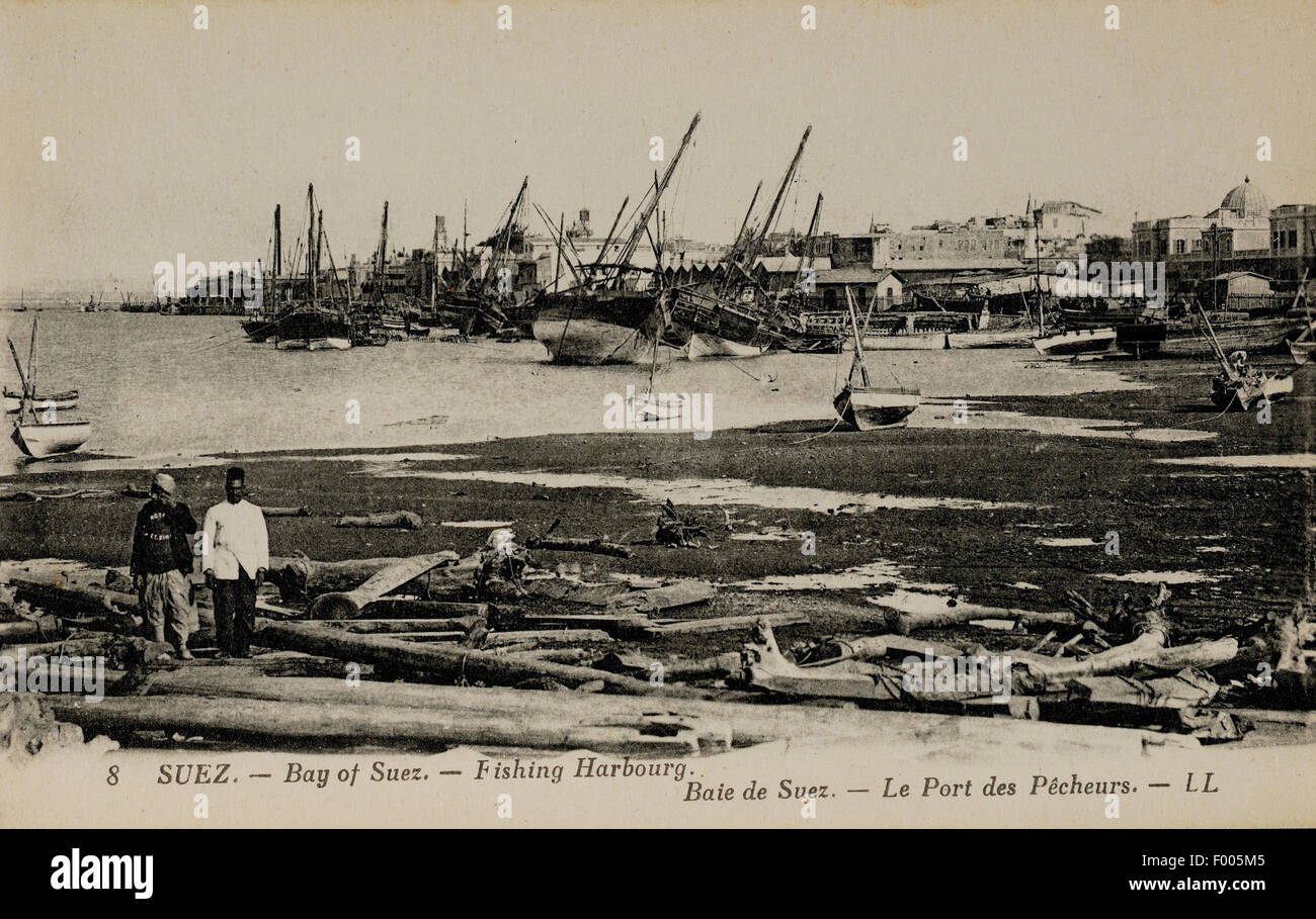 Suez, Ägypten - 1900 - eine alte Postkarte des Hafens in Suez, die Stadt am südlichen Ende des Suez-Kanals. FOTOSAMMLUNG VON BARRY IVERSON COPYRIGHT-ALLE RECHTE VORBEHALTEN Stockfoto