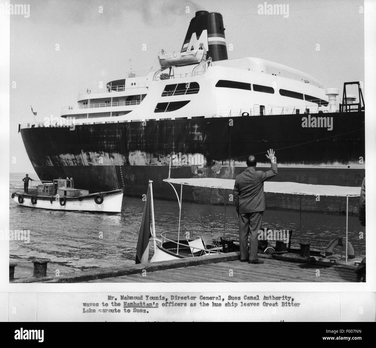 13. März 1962--den amerikanischen Tanker Manhattan--das größte Schiff überhaupt den Suez-Kanal - Transit ging durch ohne Zwischenfälle. Stockfoto