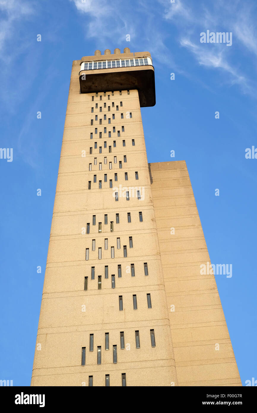 Eine Nahansicht des Trellick Tower Stockfoto