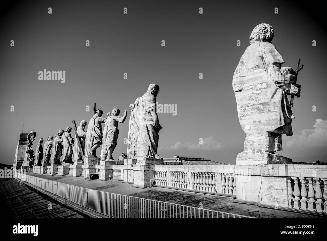 Statuen auf dem Petersdom. Petersplatz. Vatikanstadt. Rom. Italien. Stockfoto