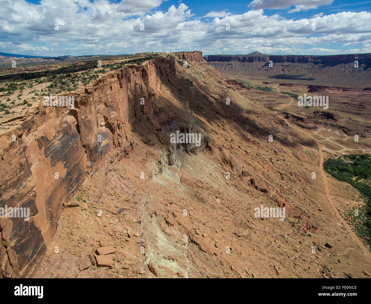 Antenne des Cliff und Mesa - Moab, UT Stockfoto