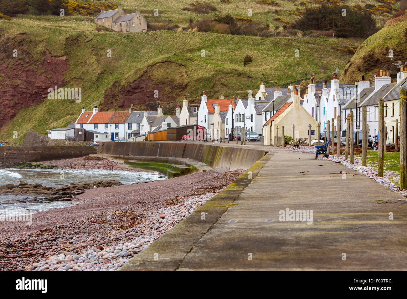 Kleines Fischerdorf Dorf Pennan, Aberdeenshire, Schottland, Vereinigtes Königreich, Europa. Stockfoto