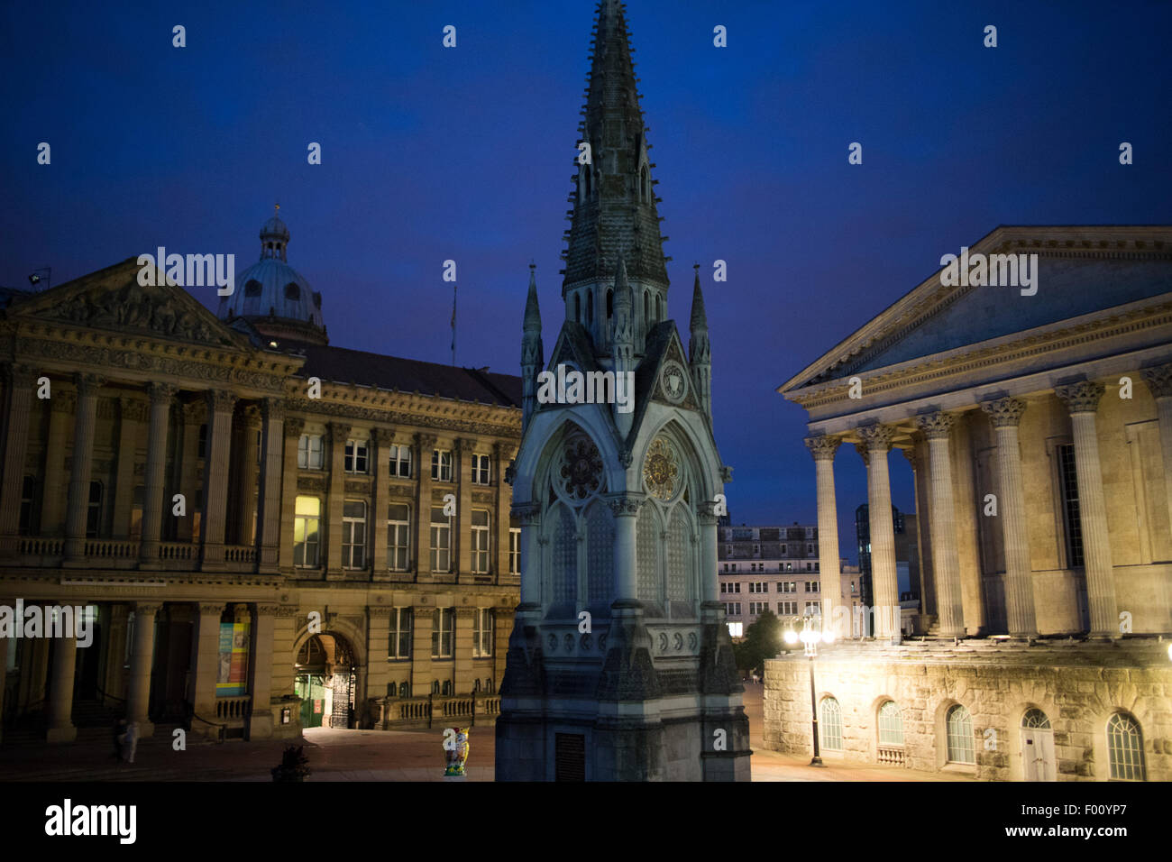 die Chamberlain Quadrat Denkmal Rathaus und Rat Haus Stadtzentrum von Birmingham bei Nacht England uk Stockfoto