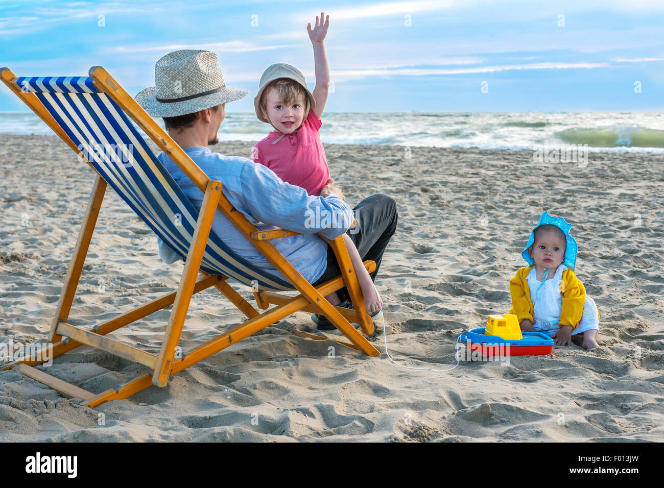 Schöne Familie, genießen ihren Tag am Strand Stockfoto