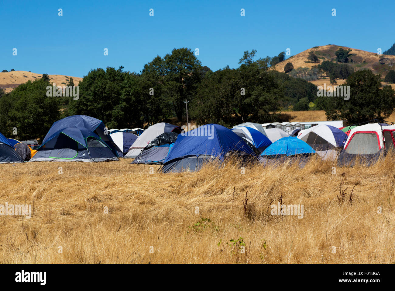 Glide, Oregon - 5. August 2015: Feuer-Camp in Glide, Oregon, für Feuerwehrleute, die Schlacht Waldbrände in den Cascade Mountains gekommen. Bildnachweis: Florenz McGinn/Alamy Live-Nachrichten Stockfoto