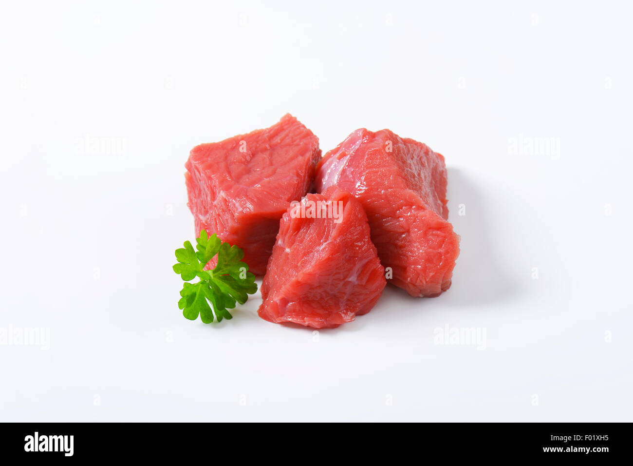 Rohes Rindfleisch, in Würfel geschnitten Stockfoto