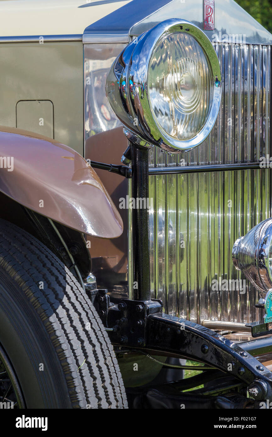 Rolls-Royce, 20/25 Tourer, 1932 Creme und braun. Stockfoto