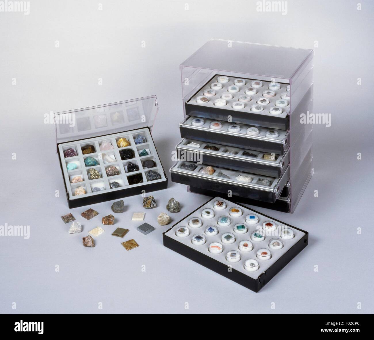 Sammlung von Mineralien und Edelsteinen. Stockfoto