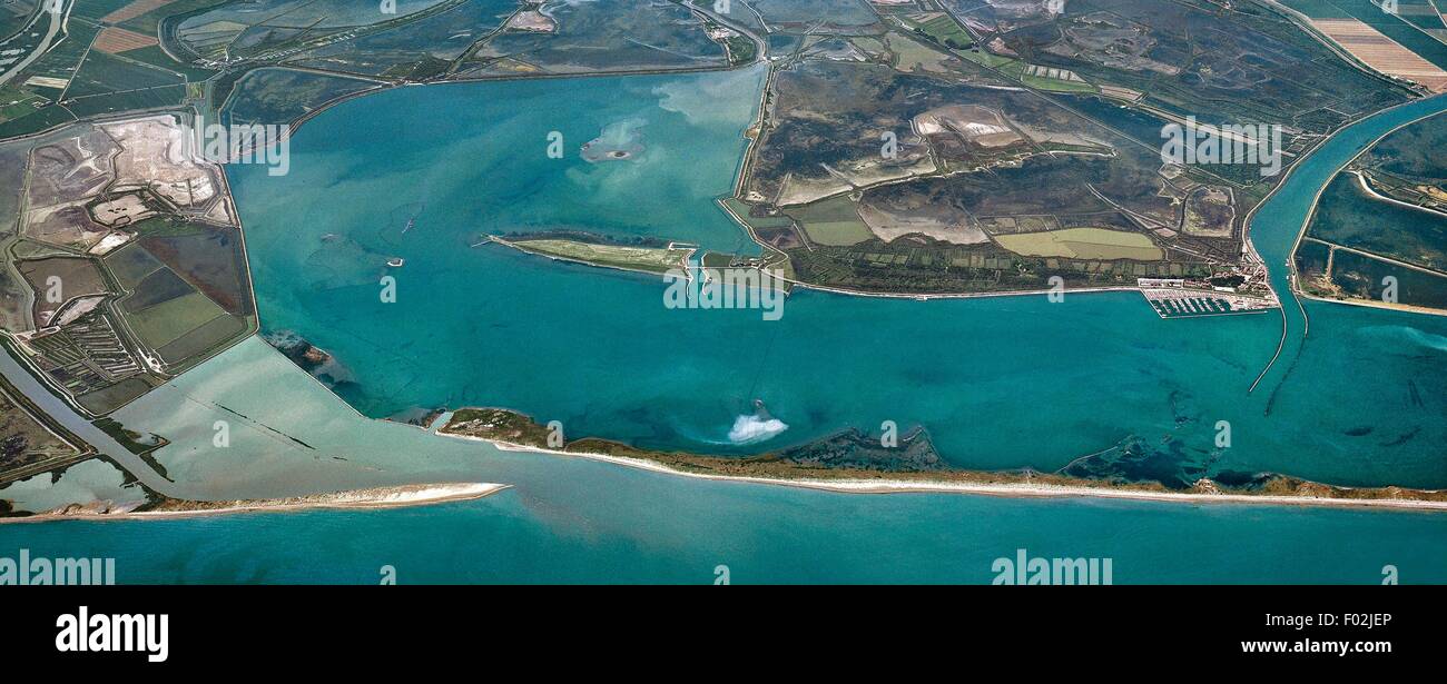 Luftaufnahme von Porto Levante - Region Provinz Rovigo, Venetien, Italien. Stockfoto