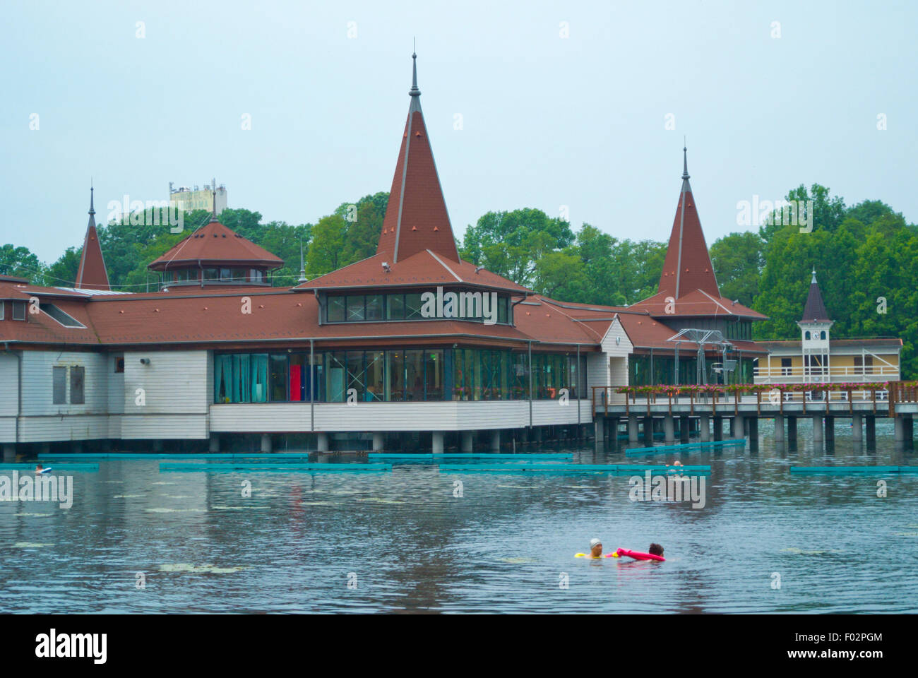 Teich von Thermalwasser, Thermen, Heviz, in der Nähe von Plattensee, Ungarn, Europa Stockfoto