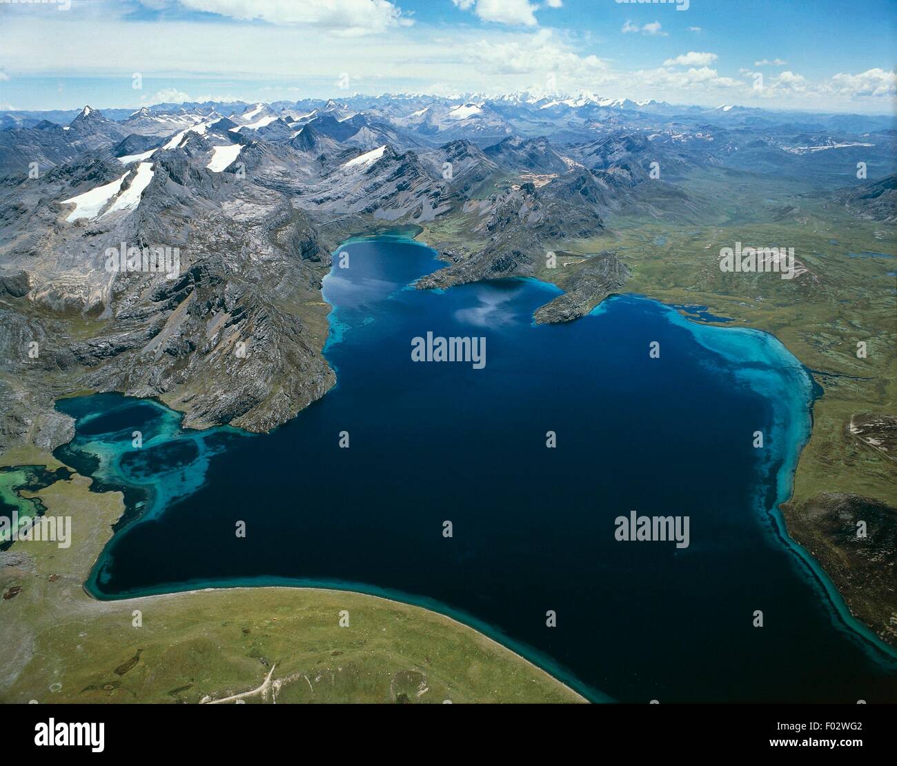 Luftaufnahme der Anden zwischen Lima und Cerro de Pasco, östlich von Canta - Region Pasco, Peru Stockfoto