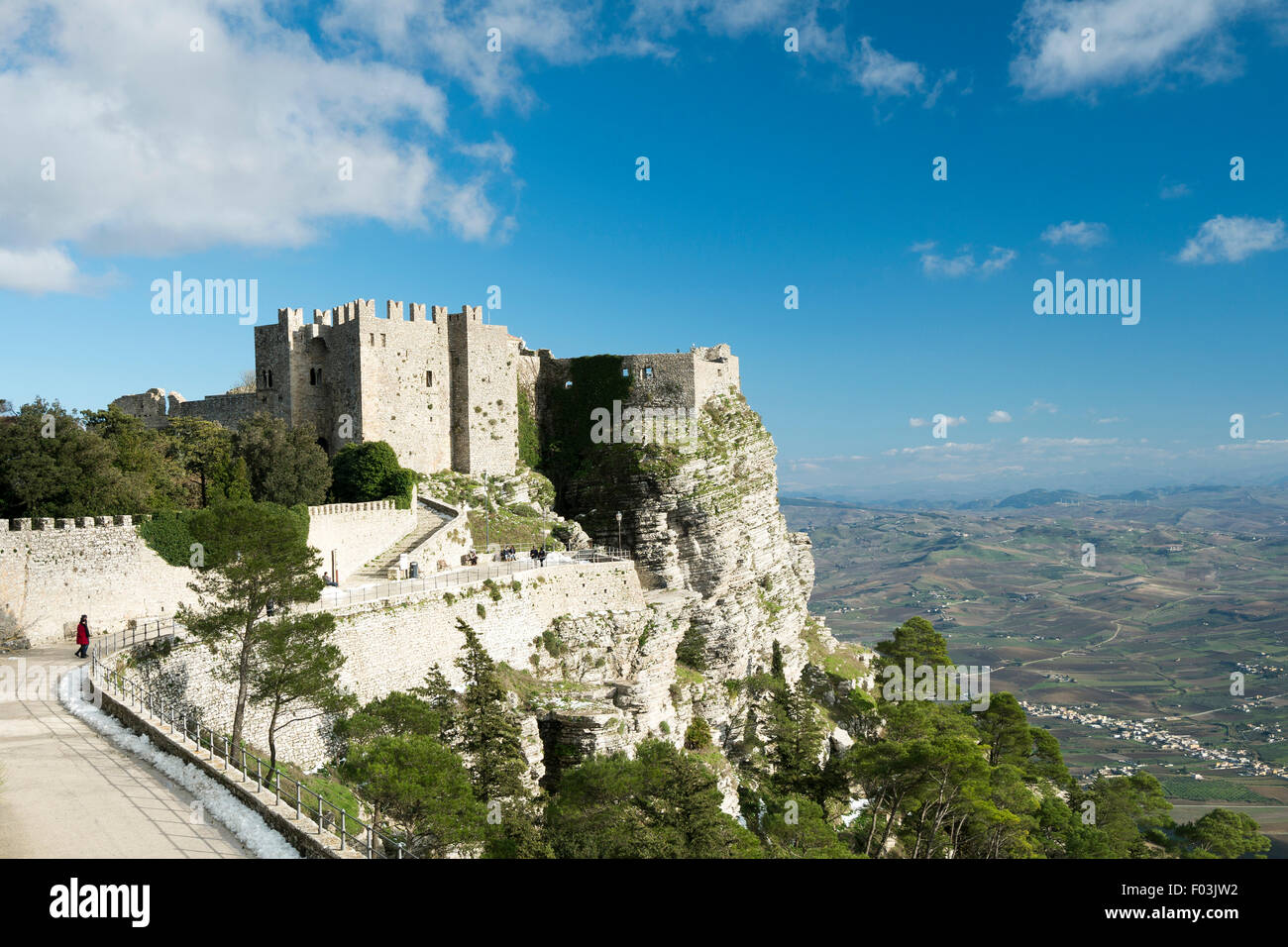 Italien, Sizilien, die historische Stadt Erice befindet sich auf Monte Erice auf rund 750 m, die Venus-Burg, aus der Stockfoto