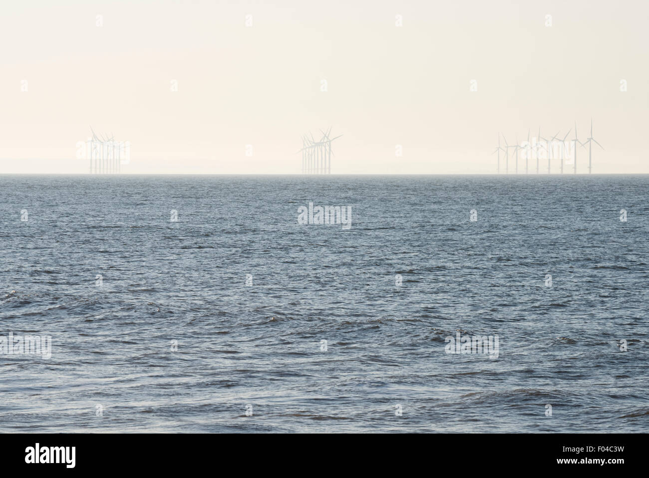 Fernsicht auf Redcar Windfarm, North Yorkshire. Stockfoto