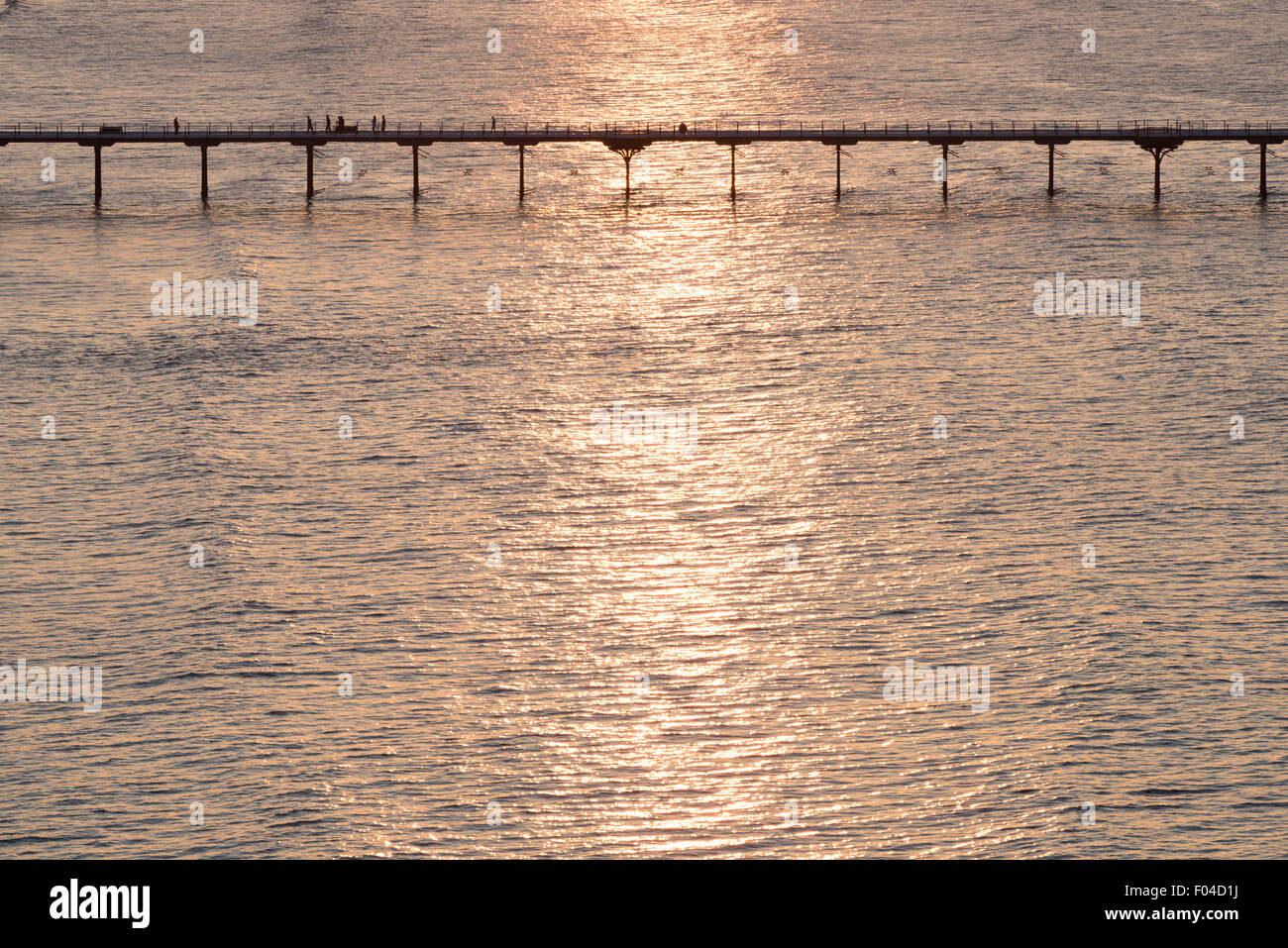 Sonnenuntergang über Saltburn Pier, North Yorkshire. Stockfoto