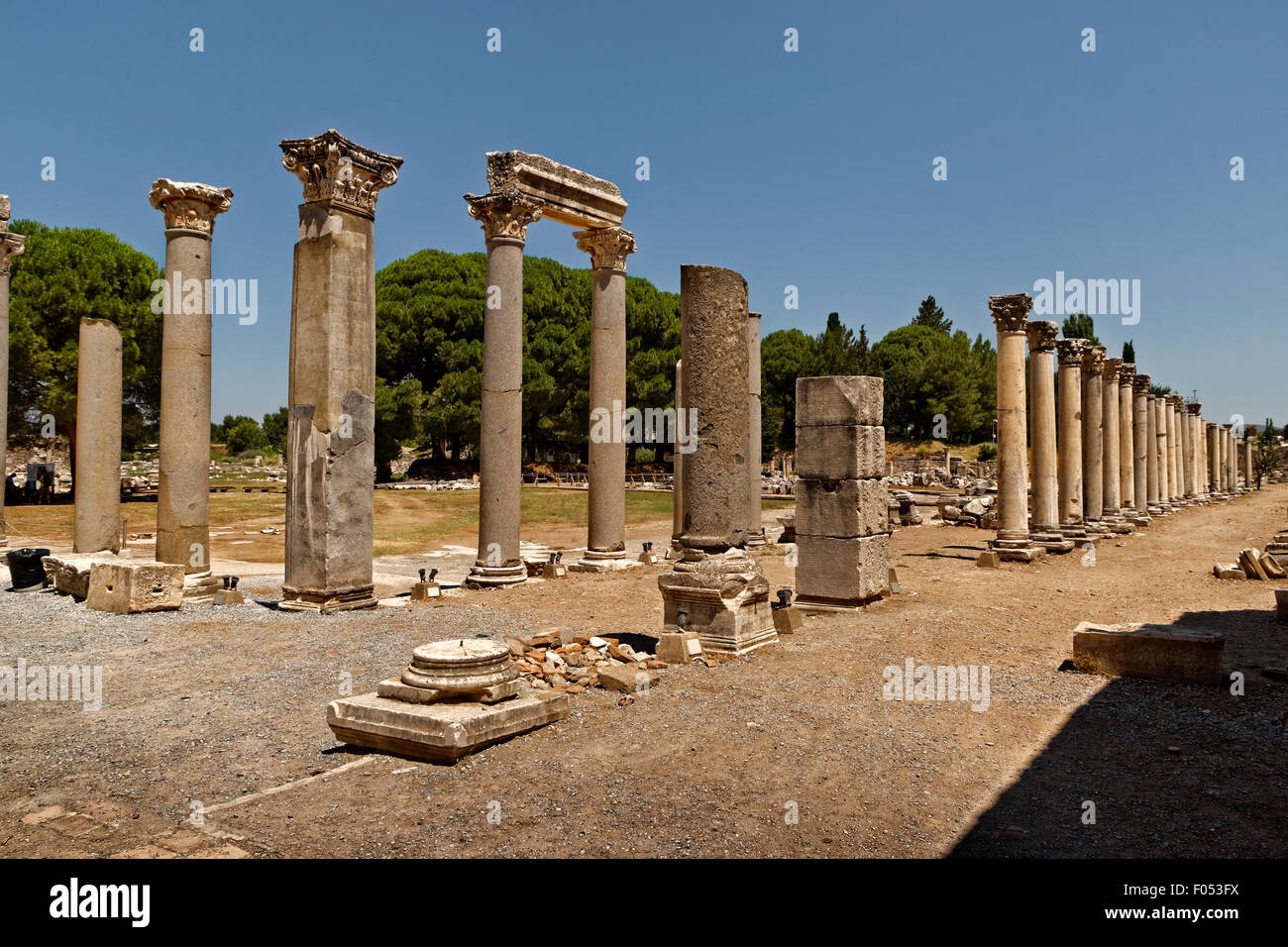 Eine Ecke des Marktplatzes oder Agora an der antiken griechischen/römischen Reiches Ephesus in Selcuk, Kusadasi, Türkei. Stockfoto