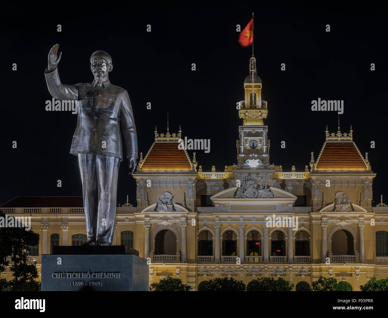 Rathaus, Saigon, Vietnam in der Nacht Stockfoto