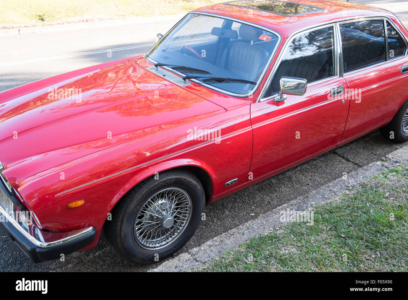 Serie 3 1985 roten XJ6 Jaguar 4 Tür Saloon Oldtimer in new South Wales, Australien Stockfoto