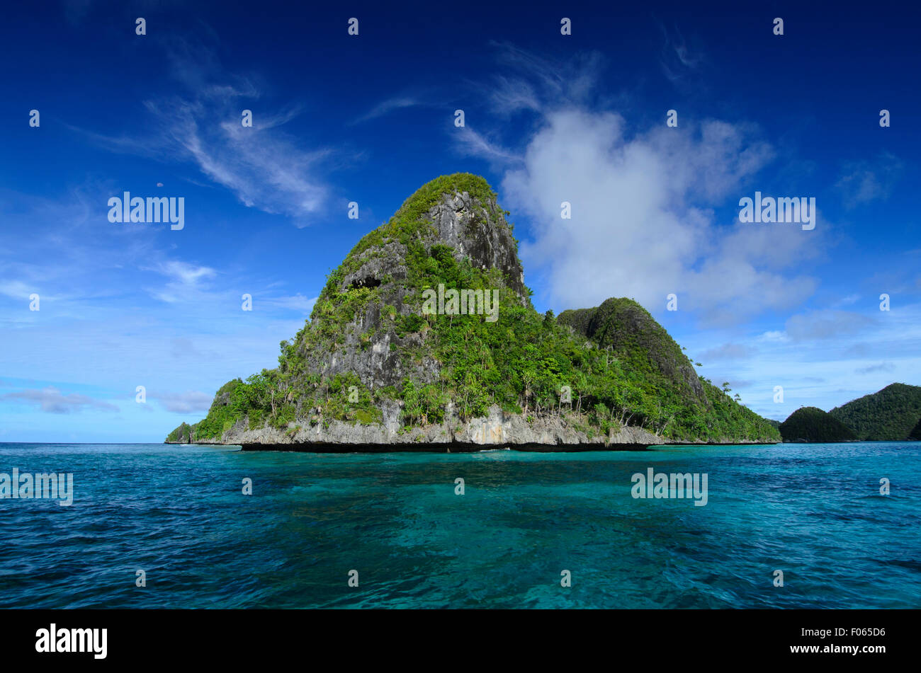 Die Inselgruppe Wayag, Raja Ampat, West-Papua, Indonesien, Pazifik Stockfoto