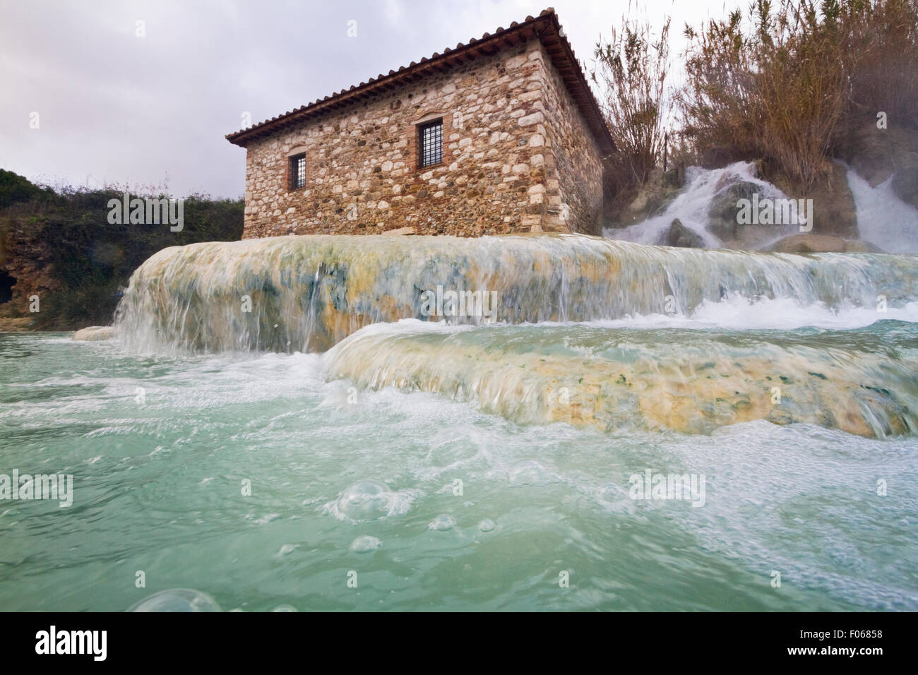 Natürlichen Warmwasser-Pools bei Mühle Wasserfälle in Saturnia, Toskana, Italien Stockfoto