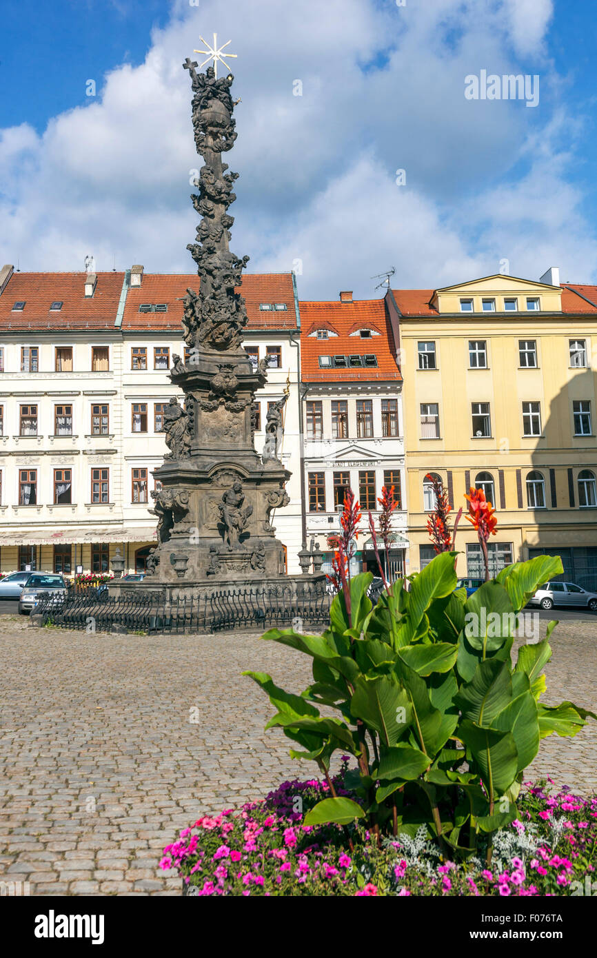 Schlossplatz und Barocksäule, Teplice V Cechach, Tschechische Republik Stockfoto
