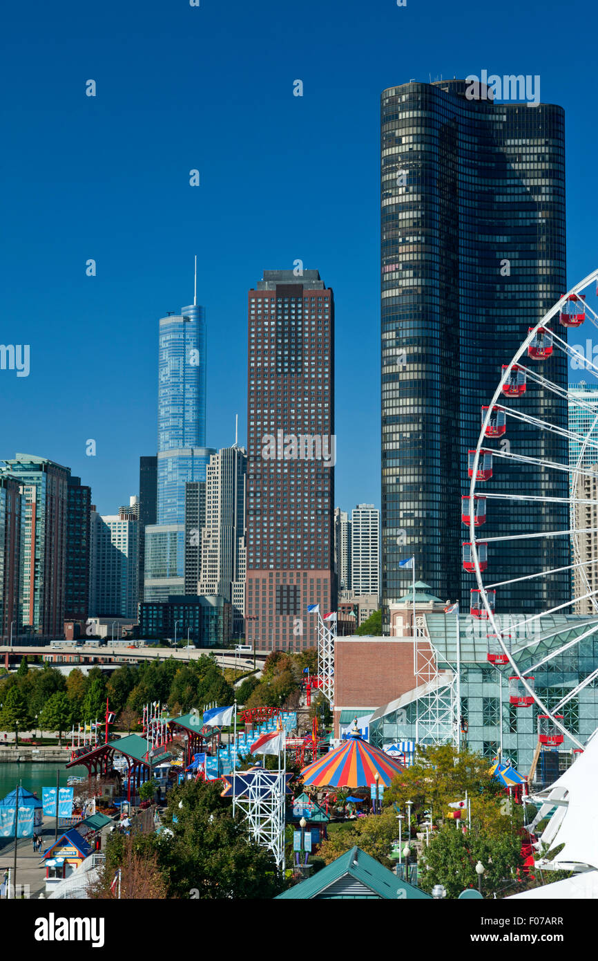 NAVY PIER SKYLINE VON DOWNTOWN LAKE MICHIGAN CHICAGO ILLINOIS USA Stockfoto