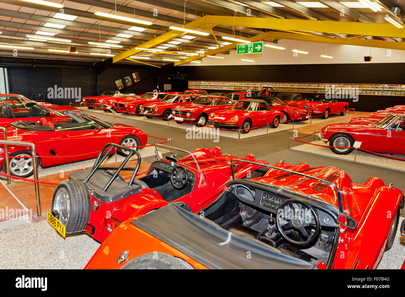 Sportwagen Im Red Room Bei Haynes International Motor Museum