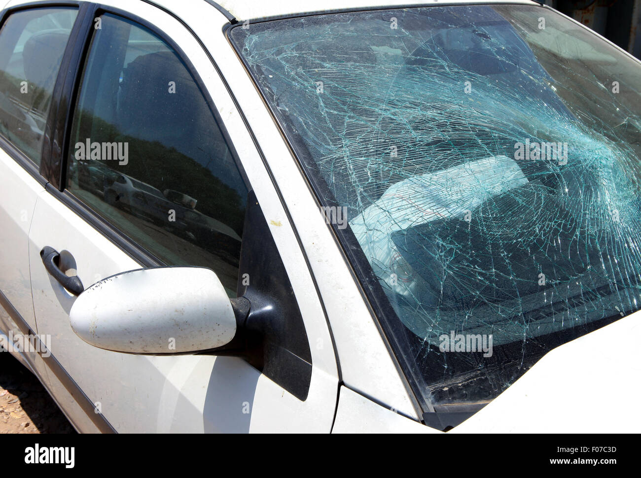 Crashes Auto mit massiven Schäden. Stockfoto