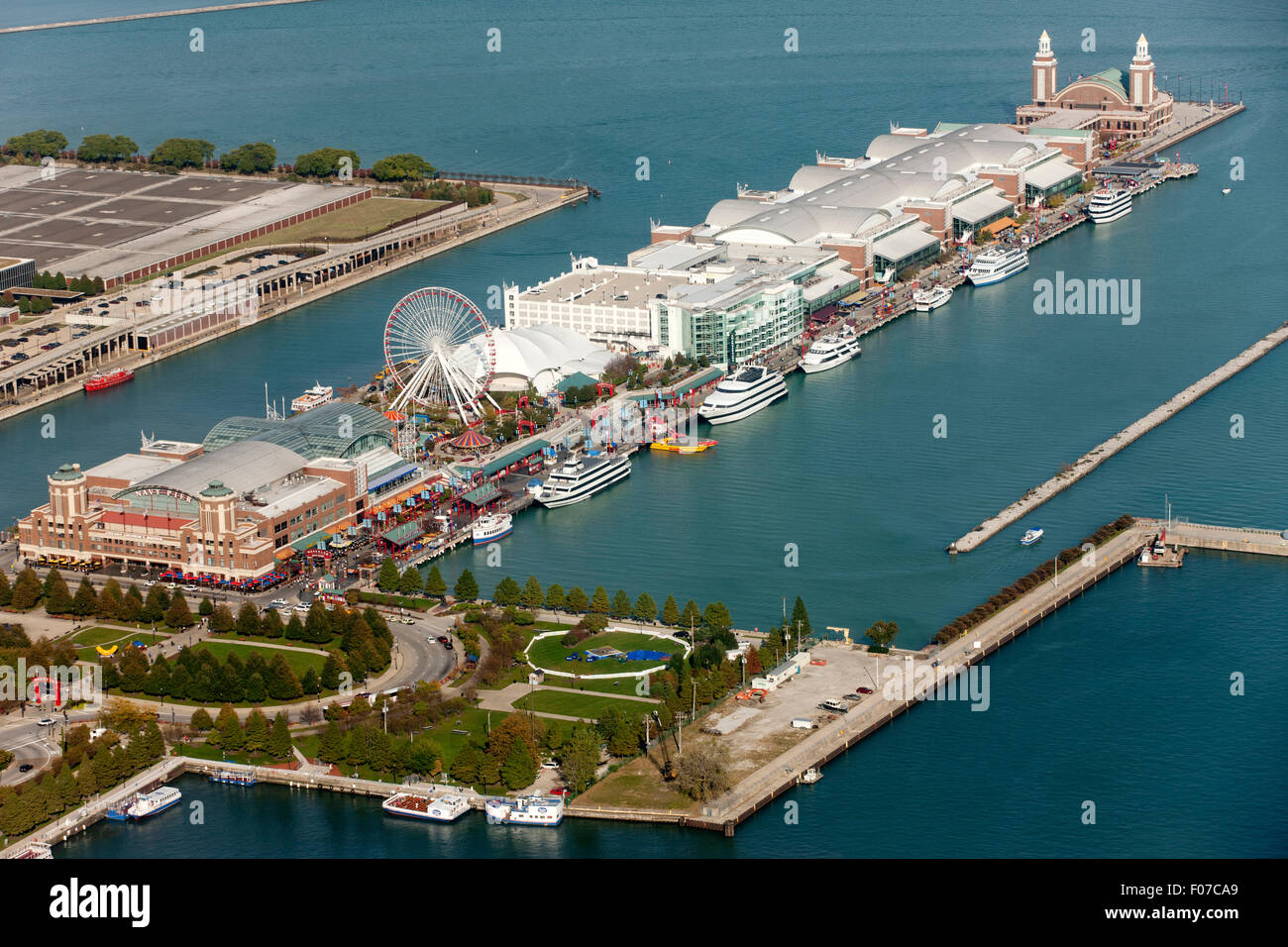 NAVY PIER LAKE MICHIGAN CHICAGO ILLINOIS USA Stockfoto