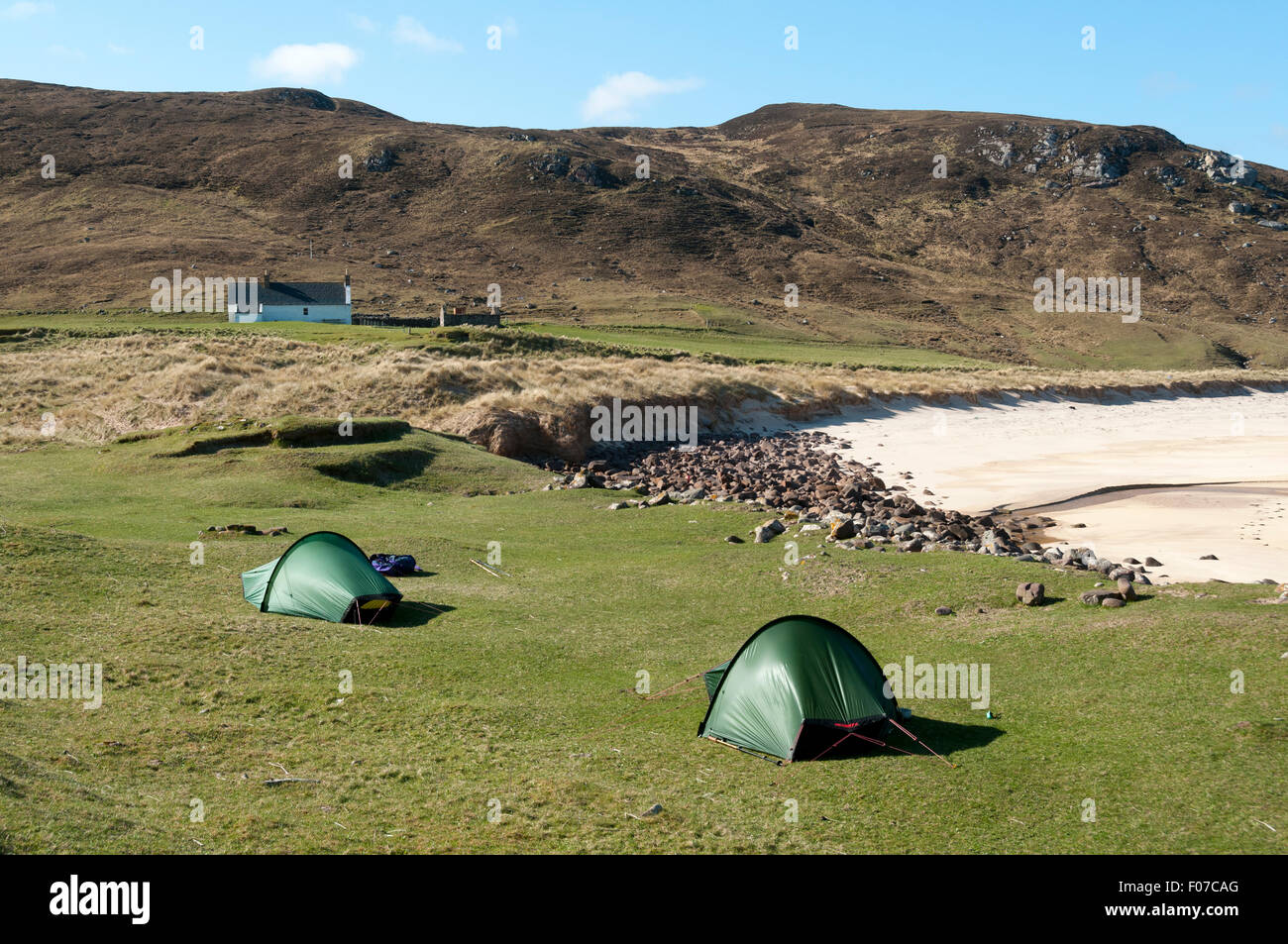 Wild campen in der Nähe von Kearvaig Bothy an der Kearvaig Bucht, an der Nordküste östlich von Cape Wrath, Sutherland, Schottland, UK. Stockfoto