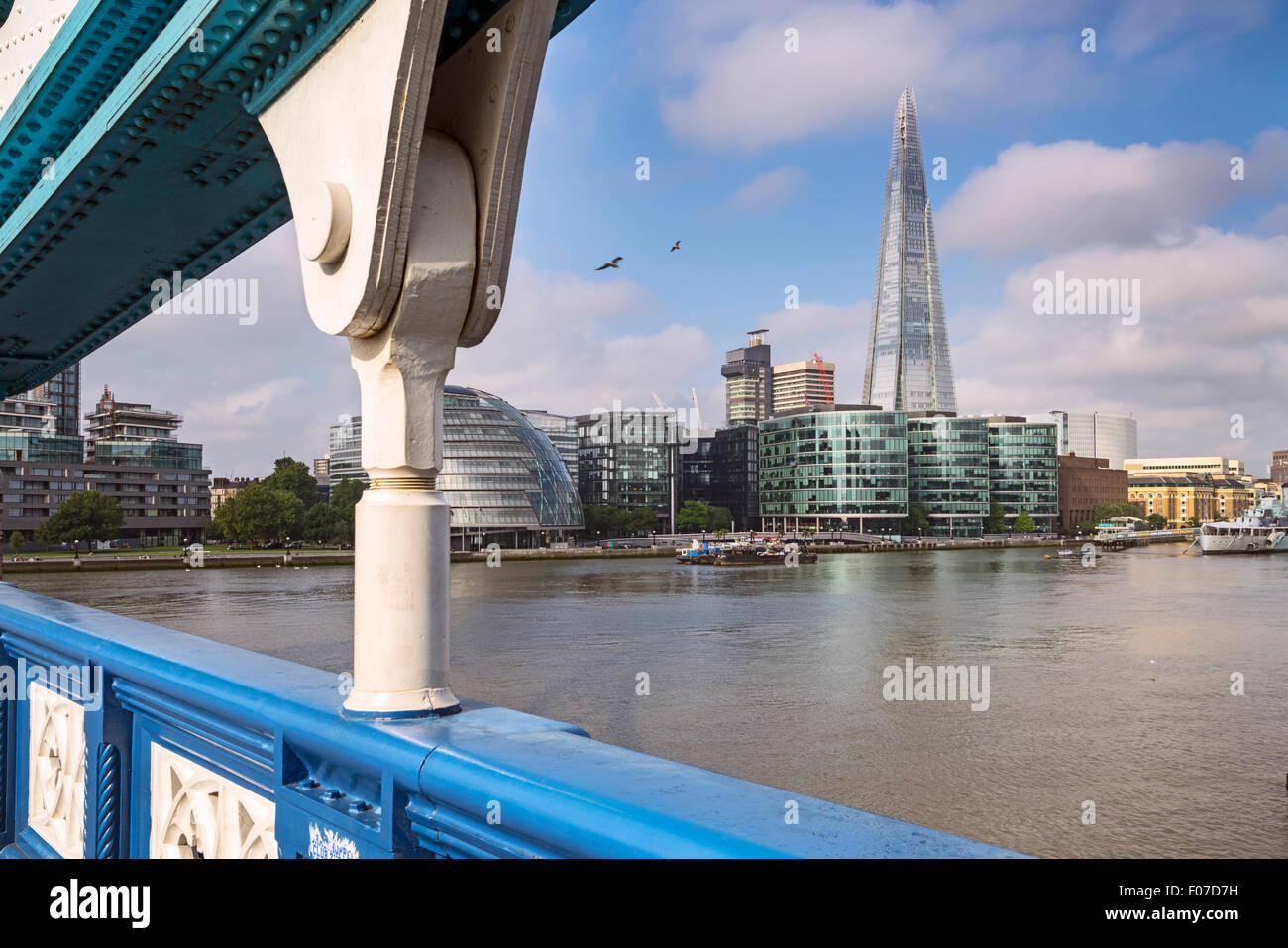 London-Shard flüchtig von der Tower Bridge Stockfoto