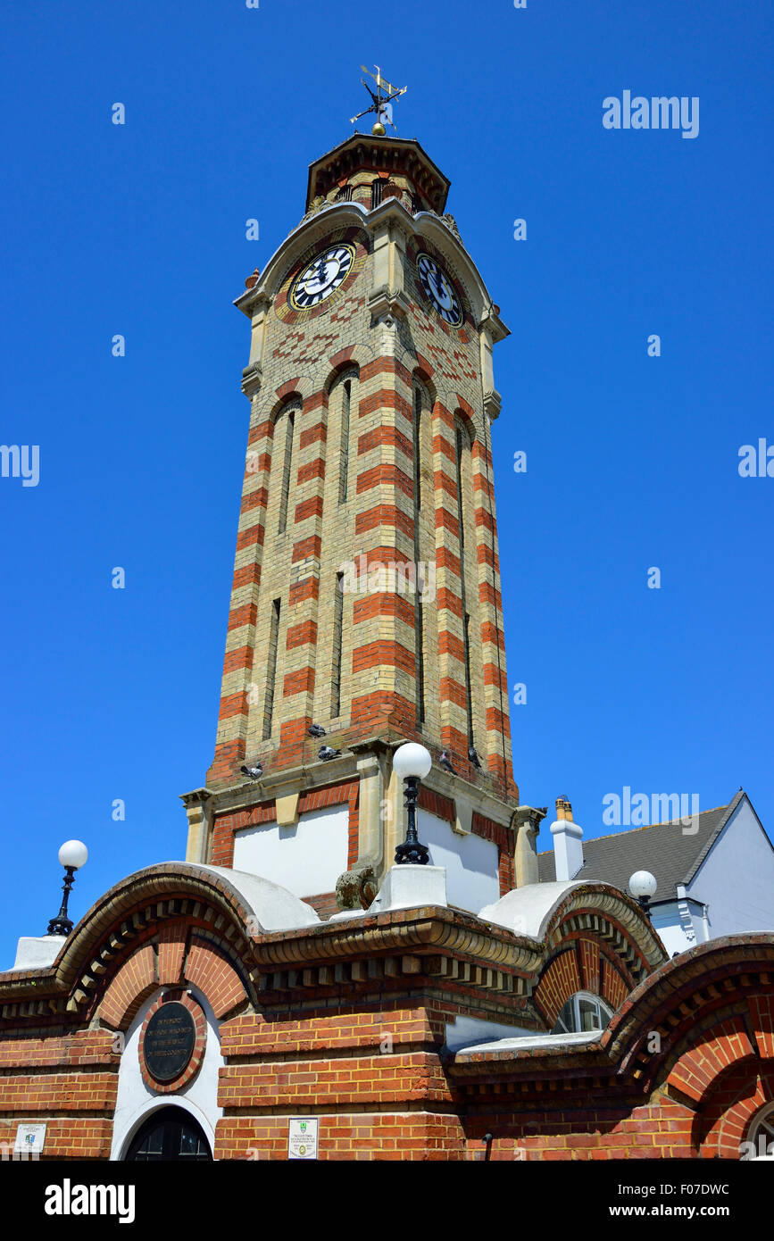 Uhrturm, High Street, Epsom, Surrey, England, Vereinigtes Königreich Stockfoto