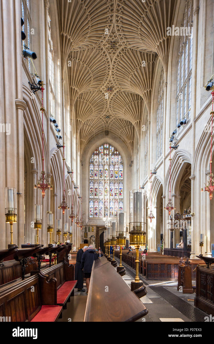 Das Kirchenschiff der Lichfield Kathedrale der Heiligen Jungfrau Maria und St. Chad), Lichfield, Staffordshire. Stockfoto