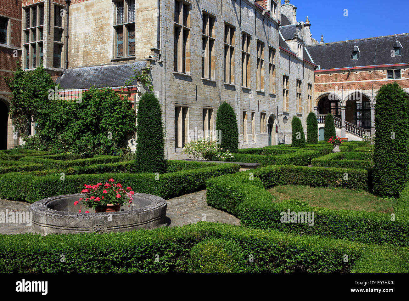 Der Innenhof des Palastes von Margarete von Österreich in Mechelen, Belgien Stockfoto